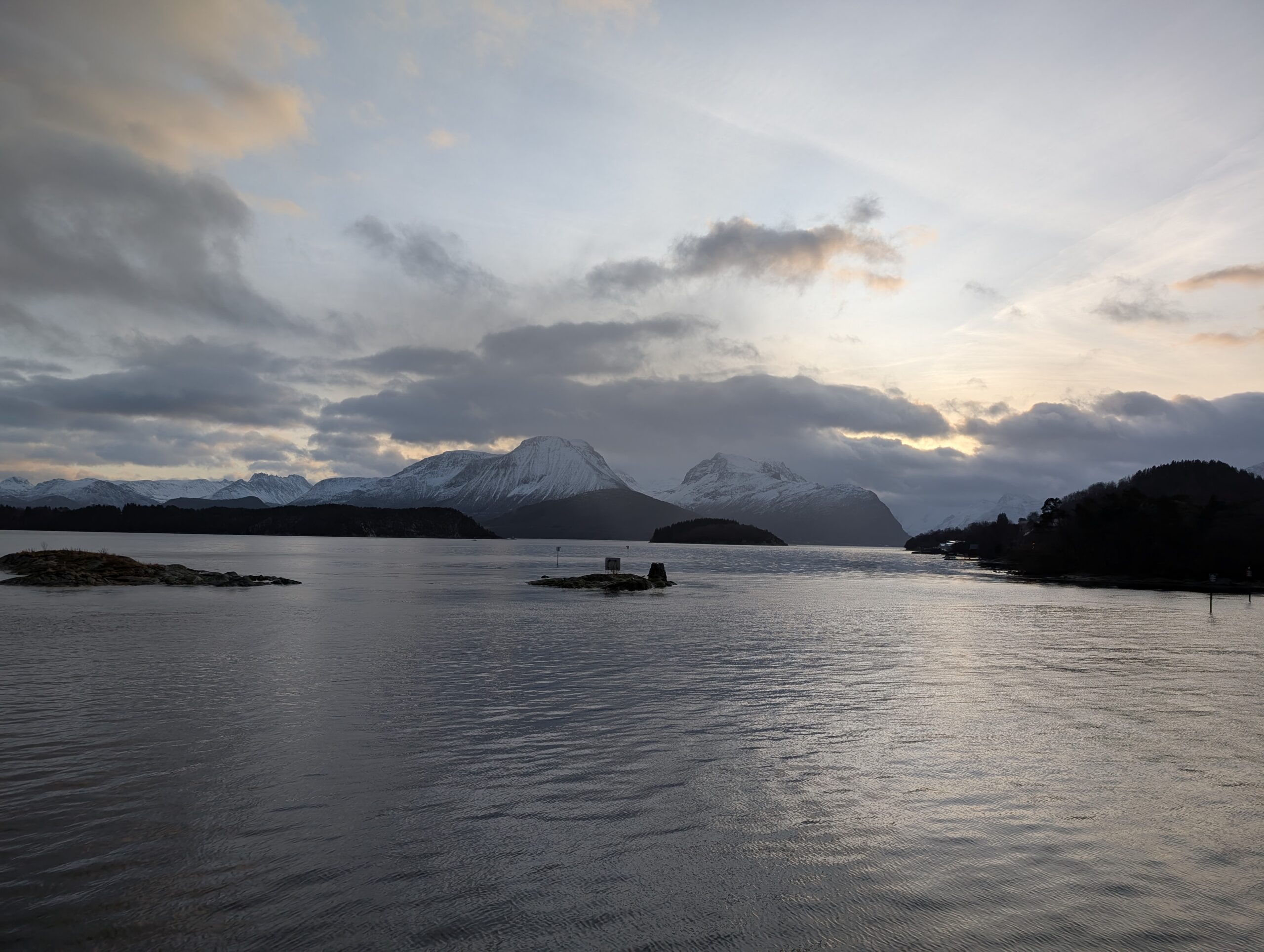 PXL_20241217_100601478.NIGHT