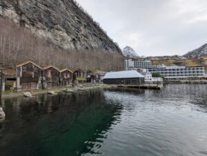 PXL_20241217_122528297.MP