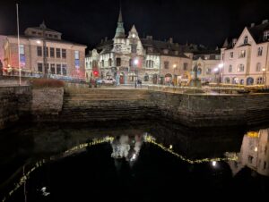 PXL_20241217_174938583