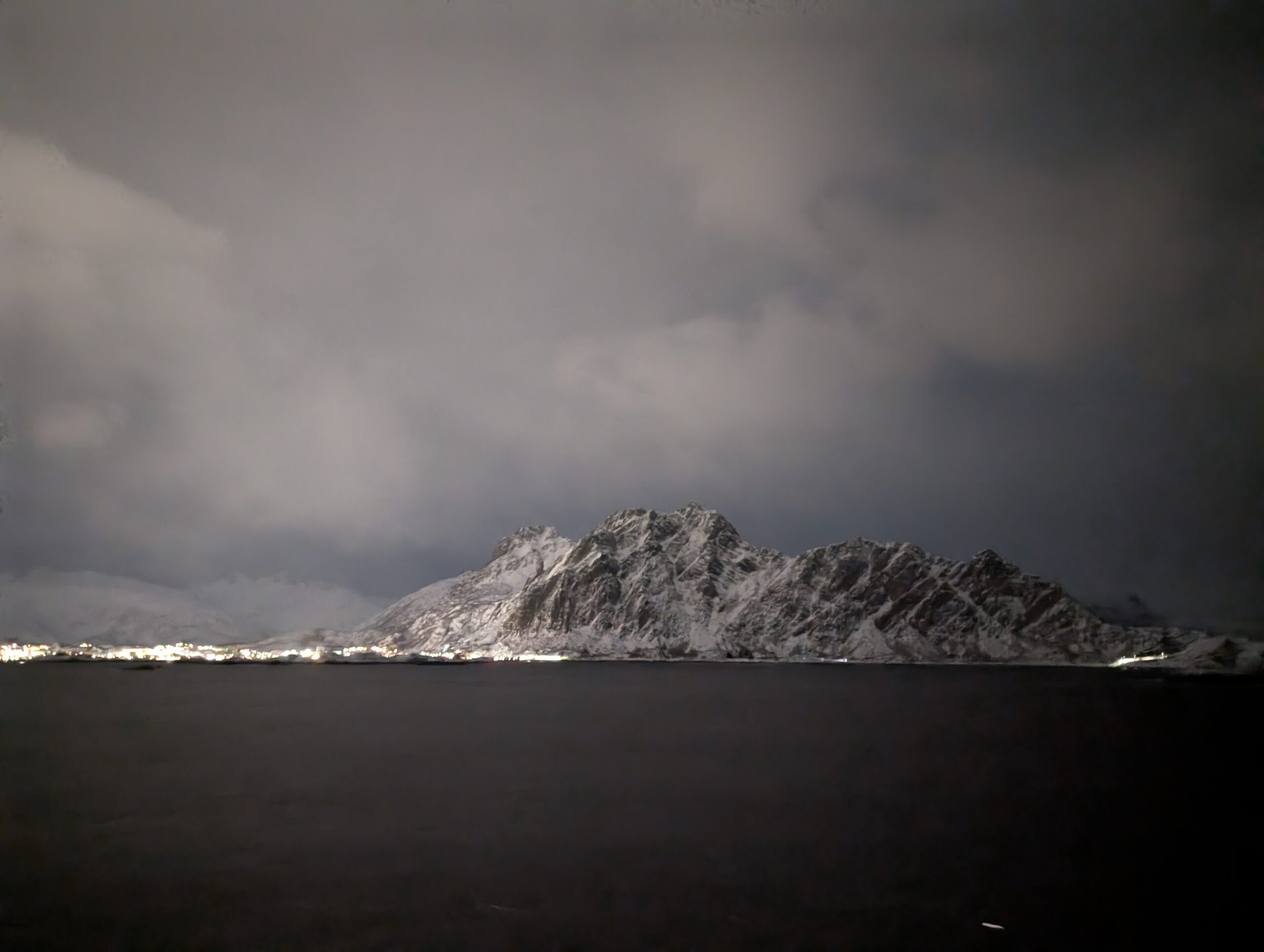 PXL_20241219_213833130