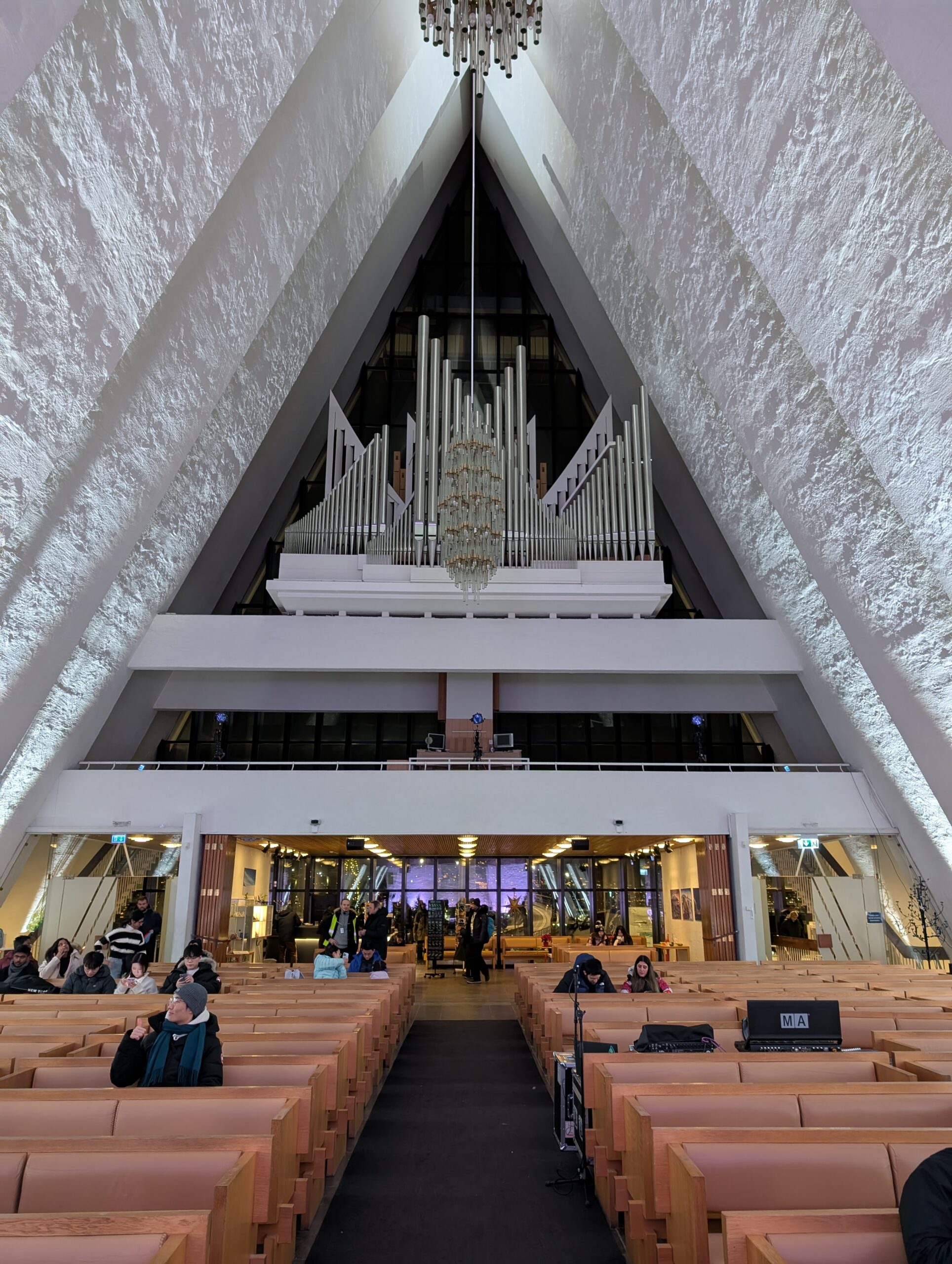 PXL_20241220_151151245.NIGHT