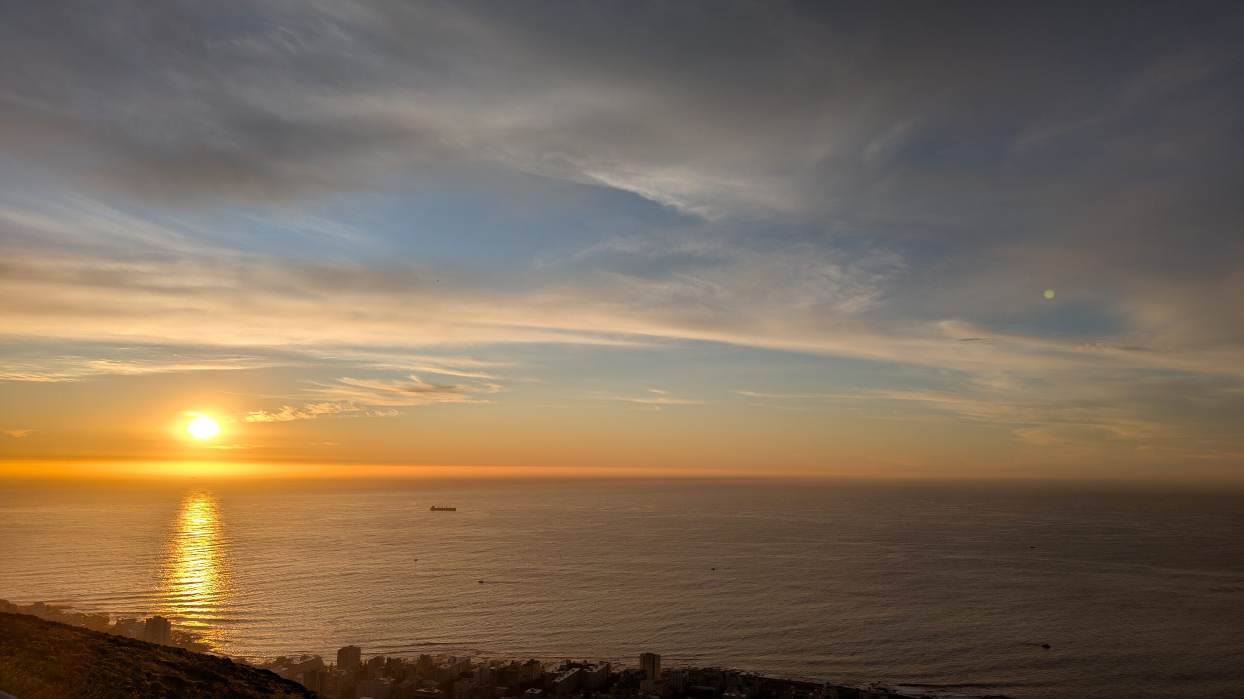 PXL_20251009_164326196